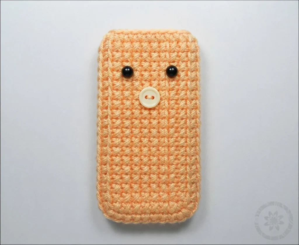 How to Crochet a Mummy phone case - PATRONES VALHALLA: Free crochet patterns - crochet detail