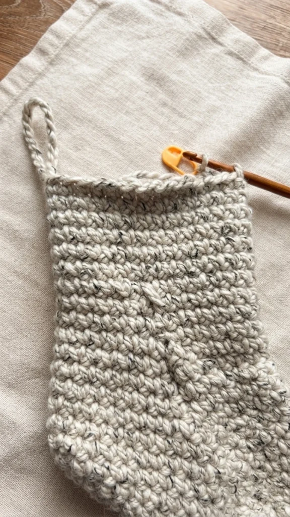 Basic Crochet Stocking - Free Pattern - crochet detail