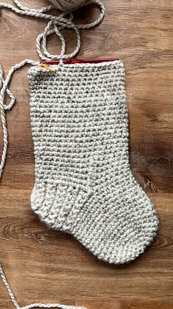 Basic Crochet Stocking - Free Pattern - crochet detail