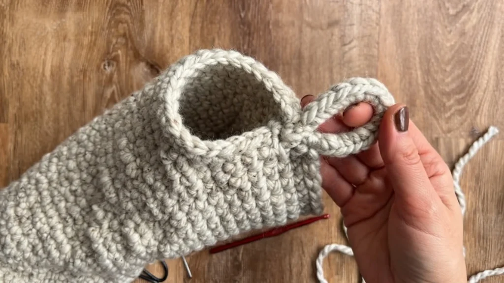 Basic Crochet Stocking - Free Pattern - crochet detail