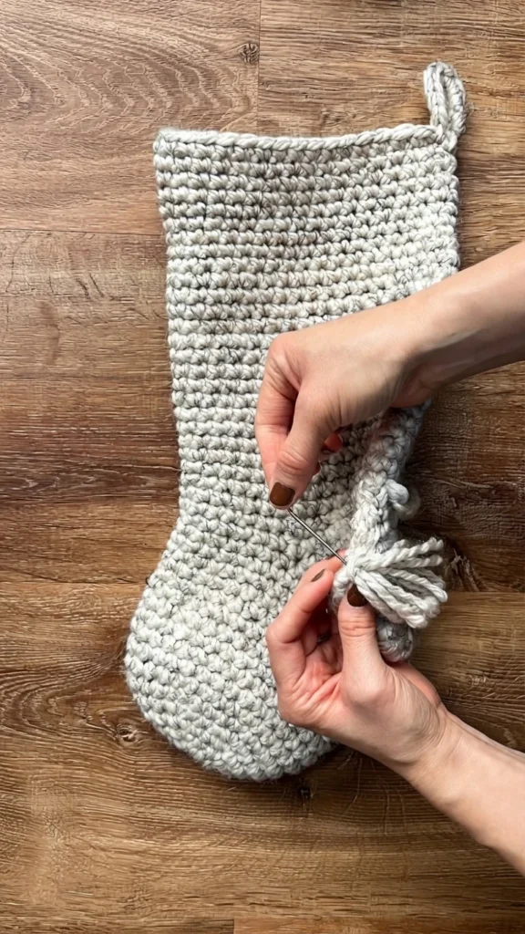 Basic Crochet Stocking - Free Pattern - crochet detail