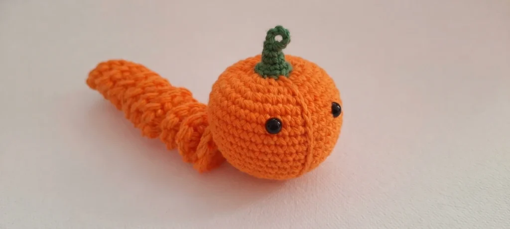 Pumpkin Worry Worm Crochet Pattern: (Trick Or Treat Gifts For Halloween) - crochet detail